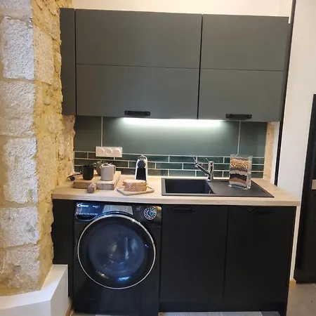 Duplex Luxe Avec Parking Centre *