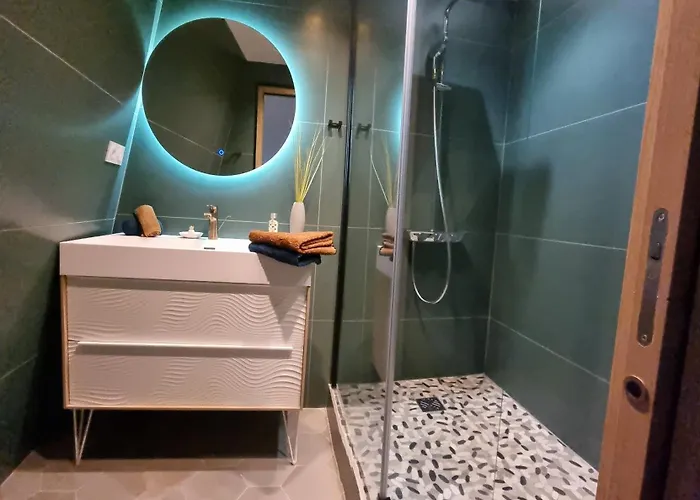 Duplex Luxe Avec Parking Centre דירה סרלה-לה קנדה