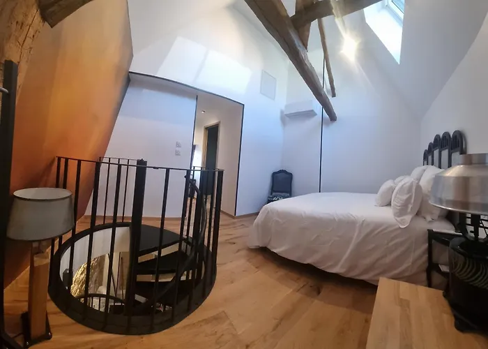 דירה Duplex Luxe Avec Parking Centre סרלה-לה קנדה